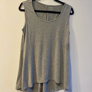 Grace  fit and flare gray tank with high low hem. Size Medium.